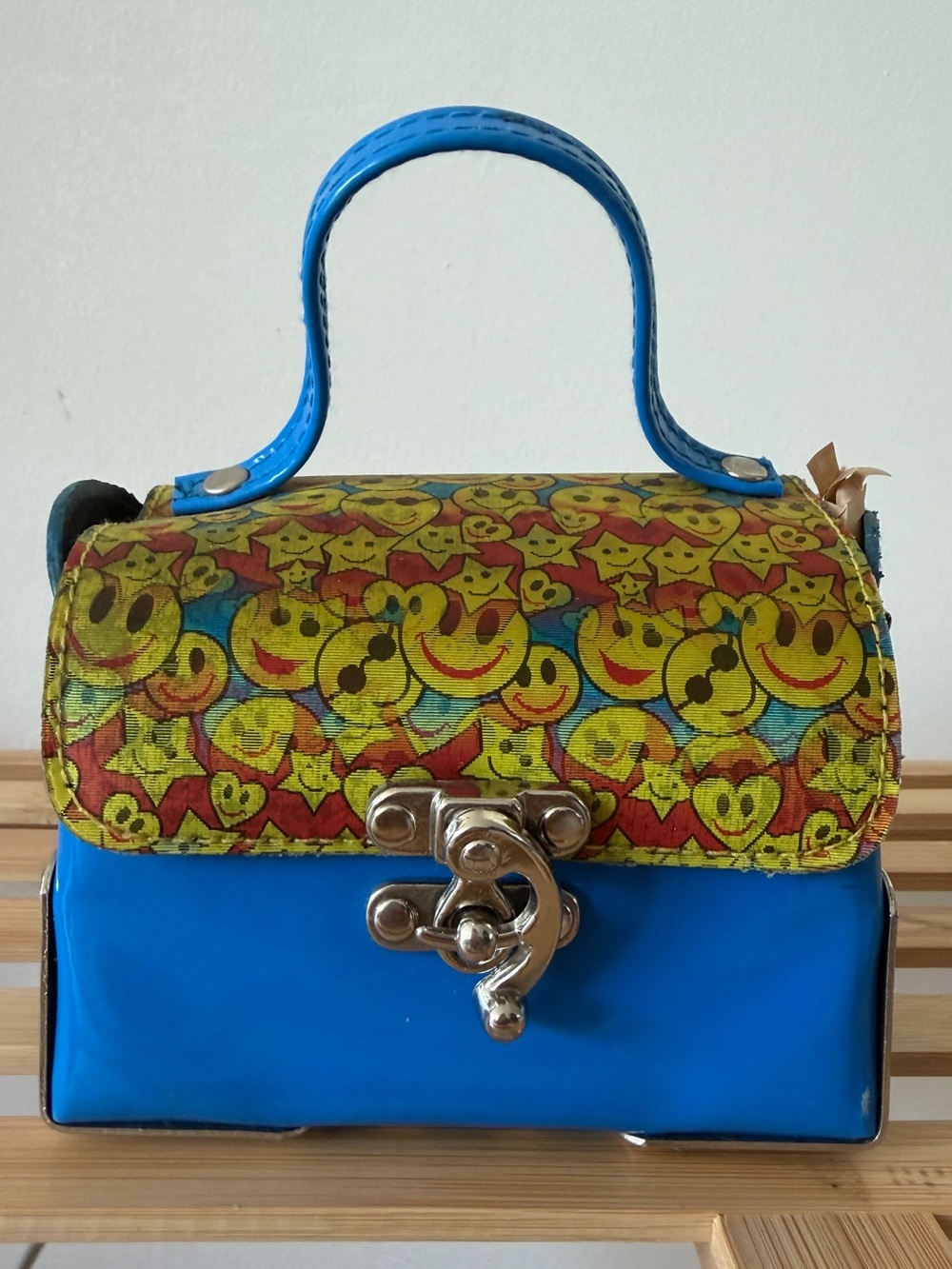 Vintage unique Y2K Lenticular Changing Smiley Face Mini Box Purse